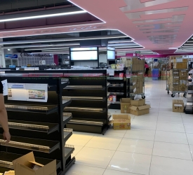 Hoàn thiện dàn kệ tại trung tâm thương mại GIGAMALL Thủ Đức.