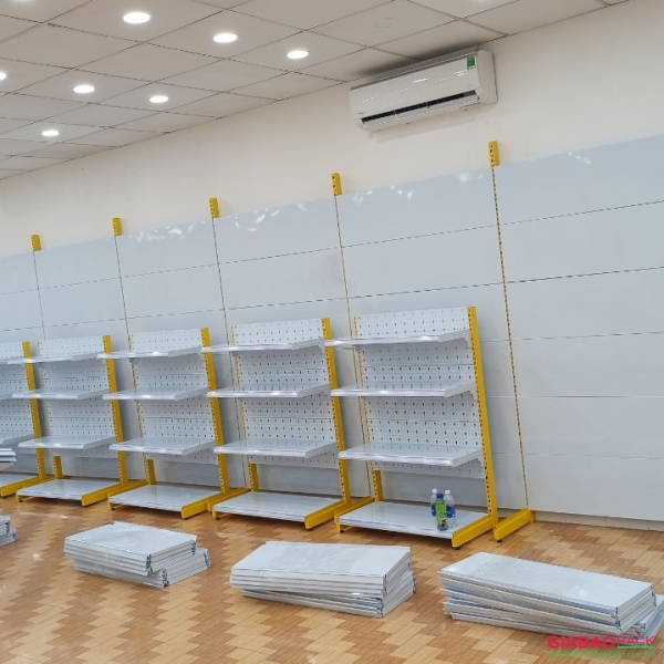 Kệ Siêu Thị Lưng Tôn Đục Lỗ
